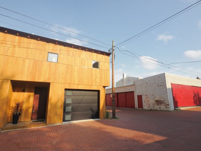 Sample (Alley)