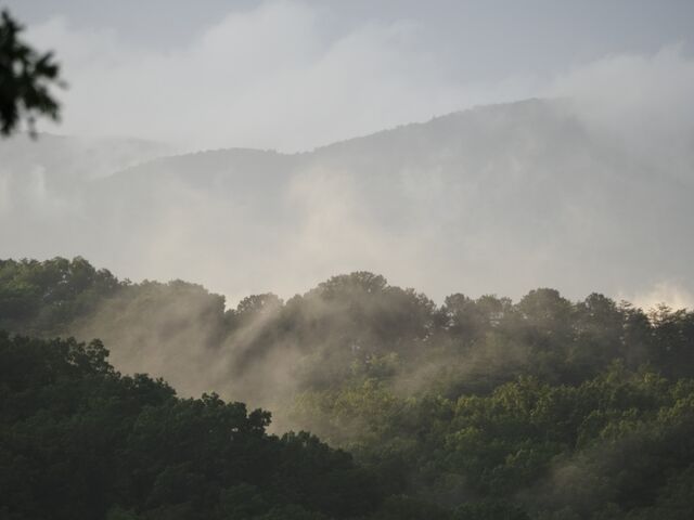Sample (Misty Mountains)