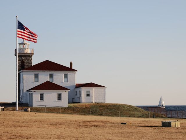 Sample (Lighthouse)