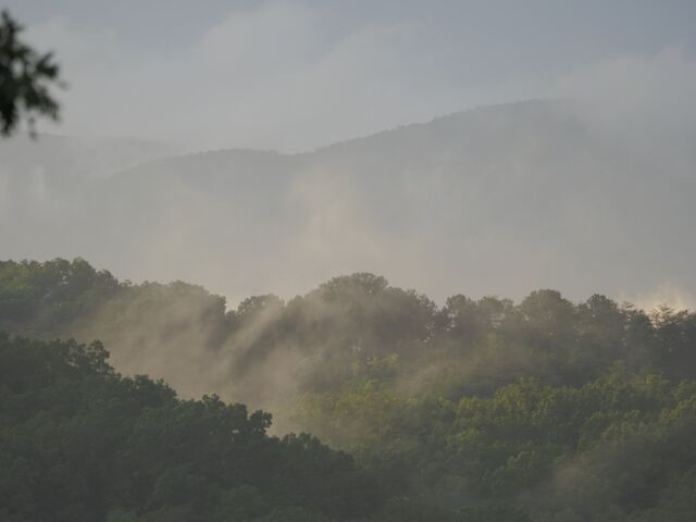 Sample (Misty Mountains)
