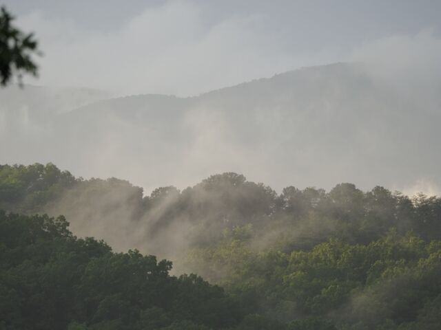 Sample (Misty Mountains)